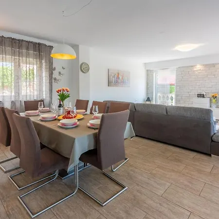 Willa Marta Grižane