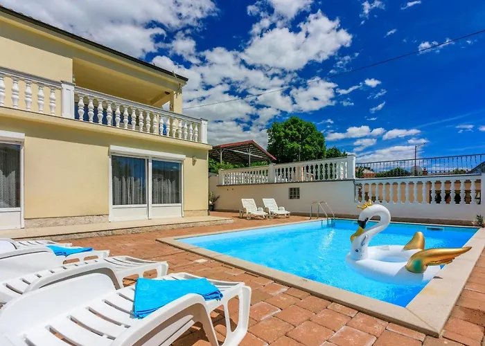 Marta Villa